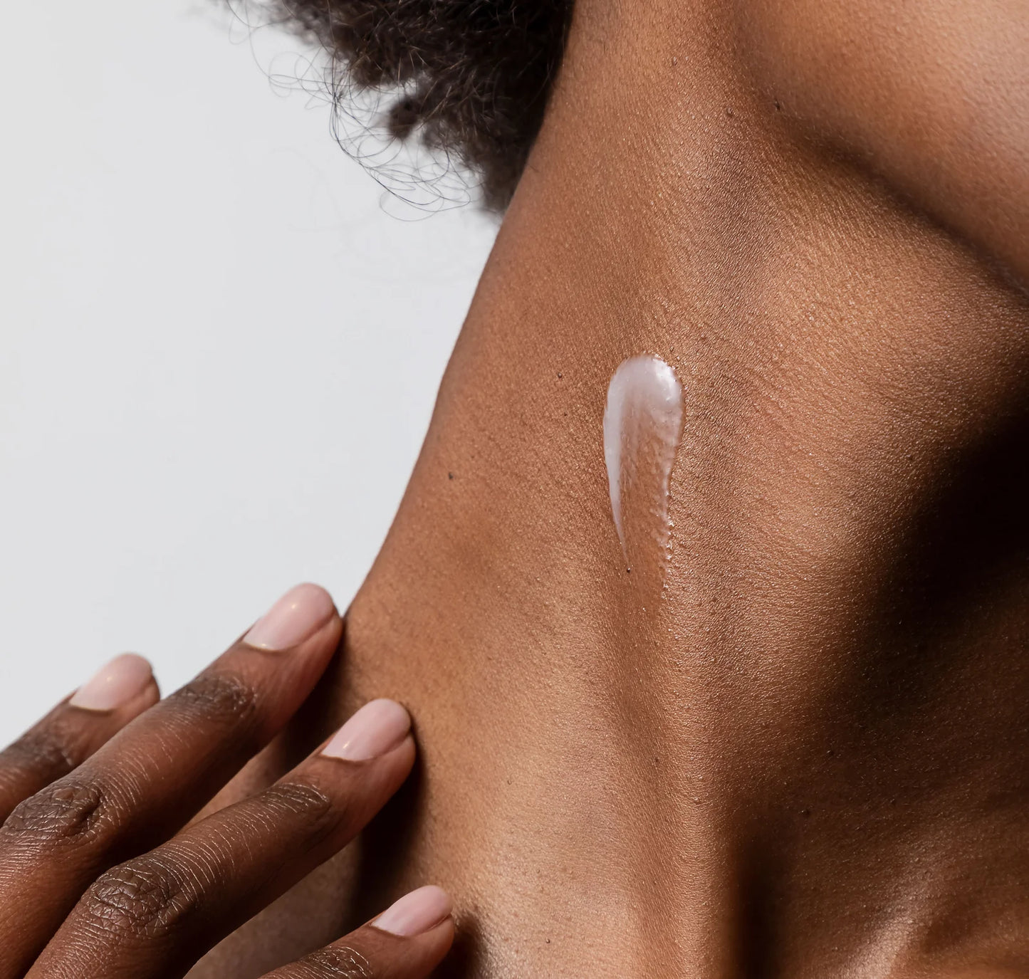 iS Clinical NeckPerfect Complex