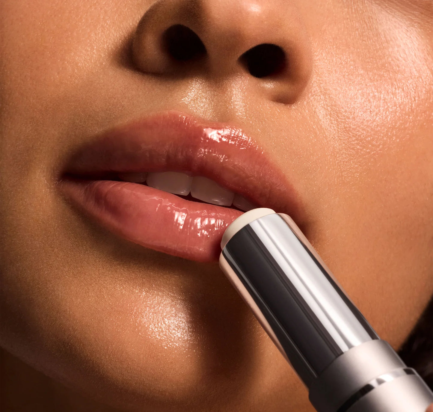 iS Clinical LIProtect SPF 35